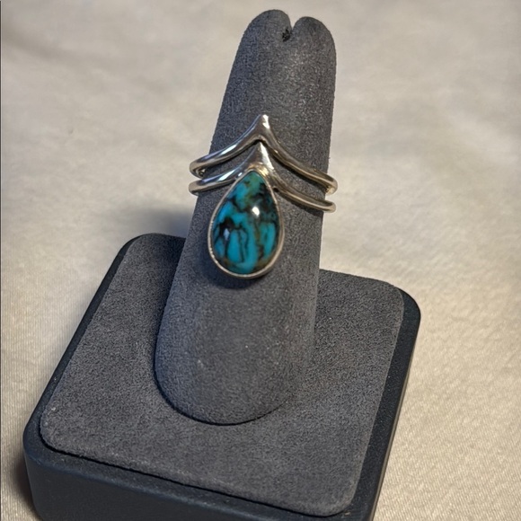Sterling Silver Teardrop Turquoise Ring